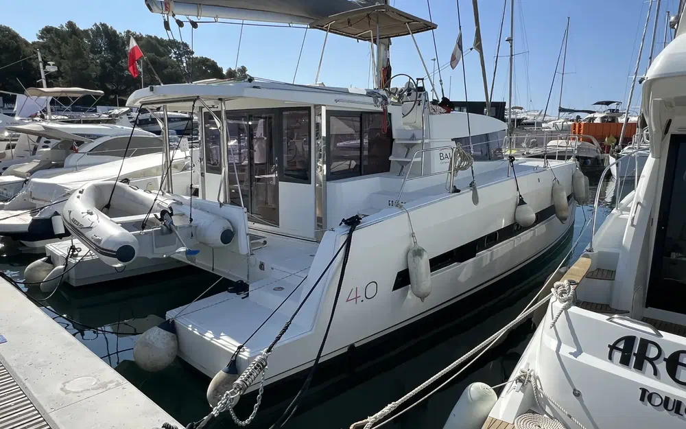 slider 0 Bali Catamarans Bali 4.0