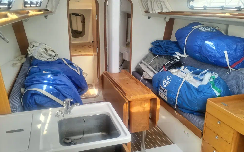 slider 12 X-Yachts 41 MAKANAKI