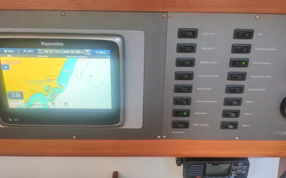 slider 17 X-Yachts 41 MAKANAKI
