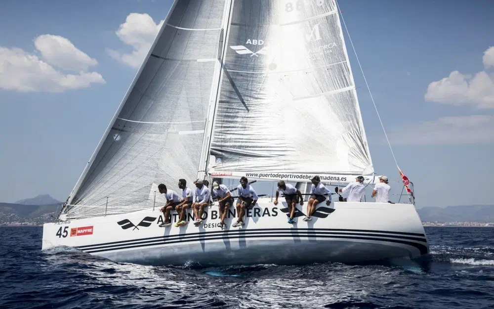 slider 0 X-Yachts 41 MAKANAKI