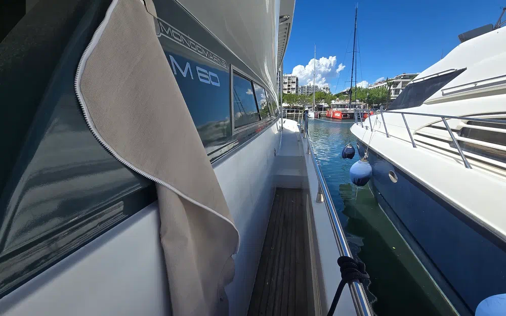 slider 4 Mondomarine M 60