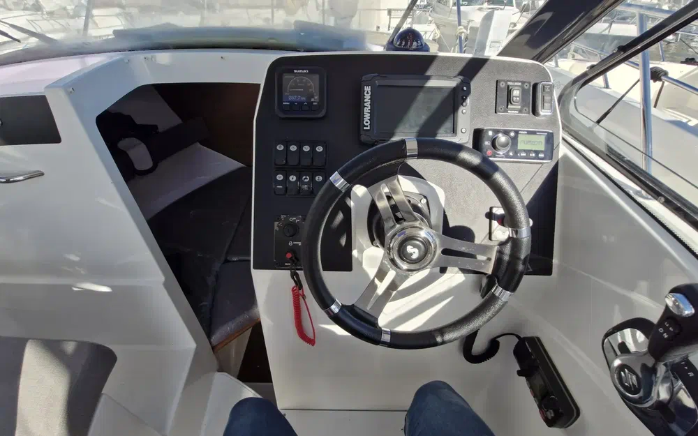 slider 7 Beneteau Antares 8 OB