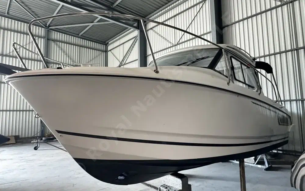 slider 1 Jeanneau Merry Fisher 795