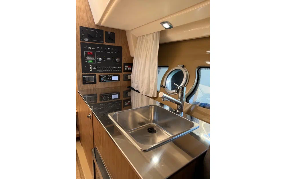 slider 2 Sessa Marine Key Largo 34