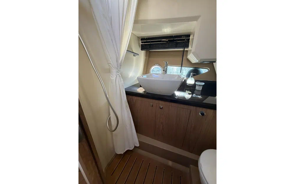 slider 6 Sessa Marine Key Largo 34