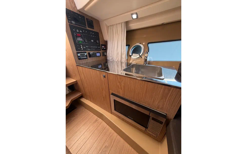 slider 7 Sessa Marine Key Largo 34