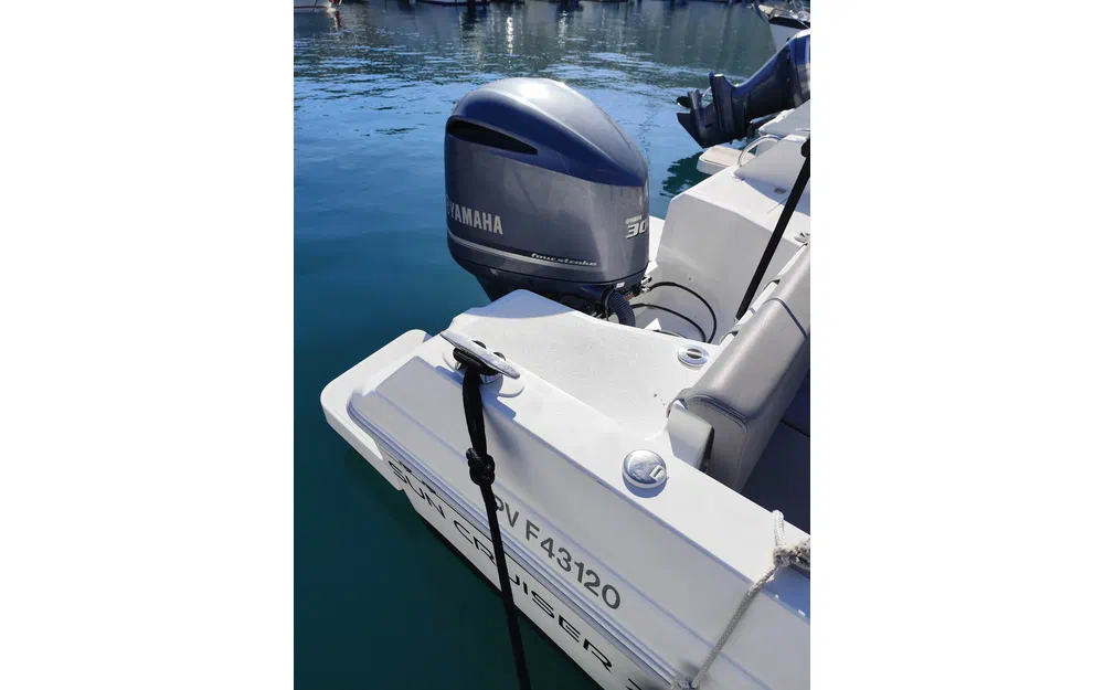 slider 10 Pacific Craft 750 SC