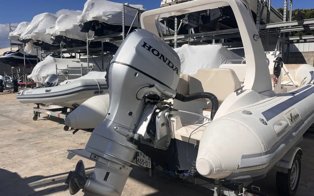 slider 1 5A Marine 520