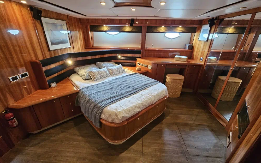 slider 11 Sunseeker Manhattan 74