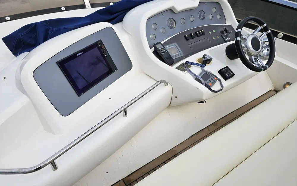 slider 19 Sunseeker Manhattan 74