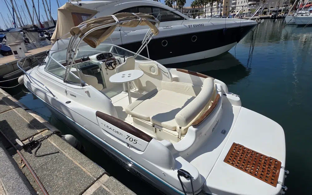 slider 0 Jeanneau Leader 705