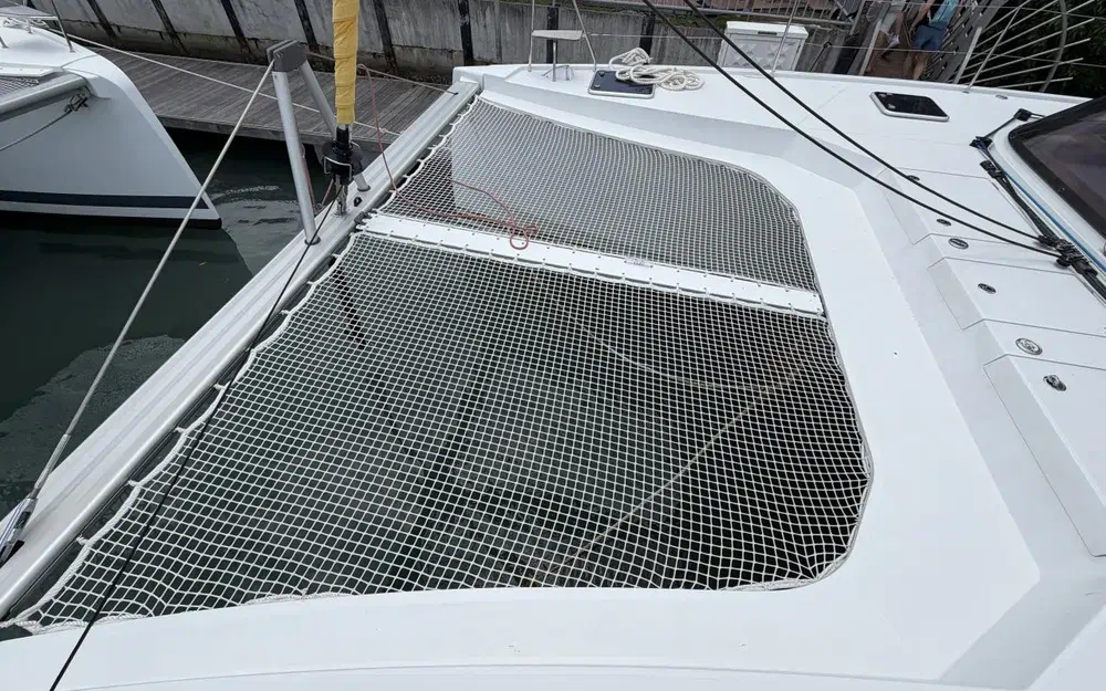 slider 11 Nautitech 40 Open