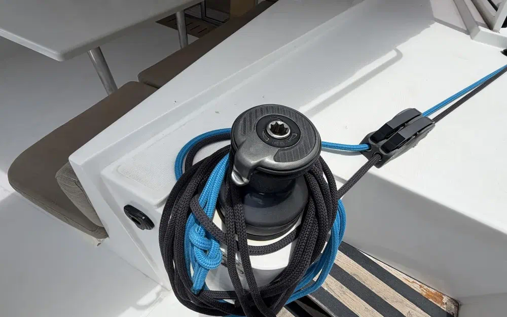 slider 17 Nautitech 40 Open