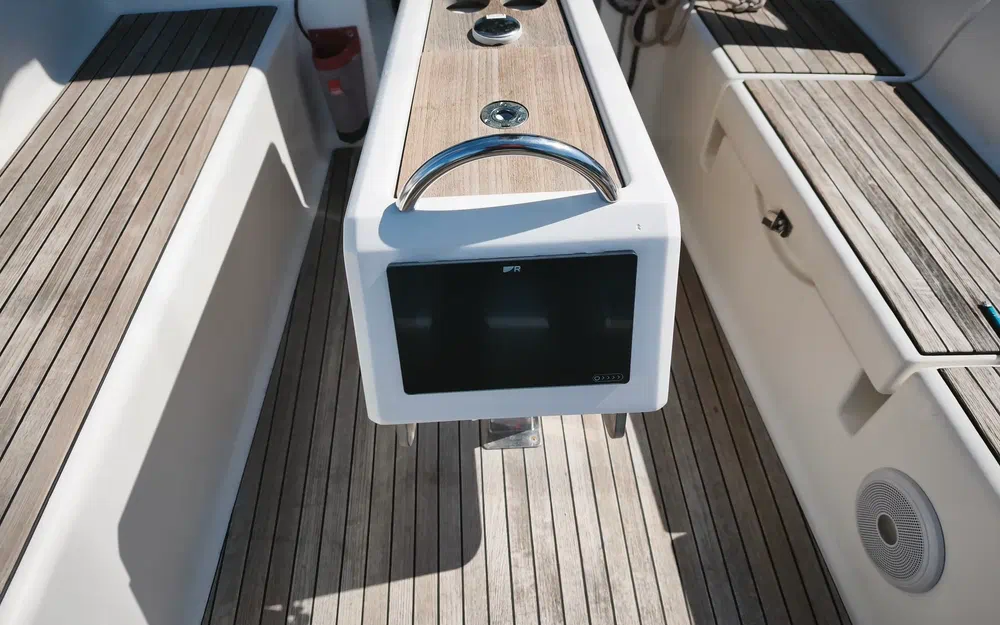 slider 10 Dufour 350 Grand Large
