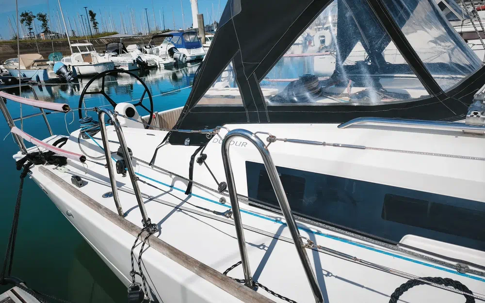 slider 16 Dufour 350 Grand Large
