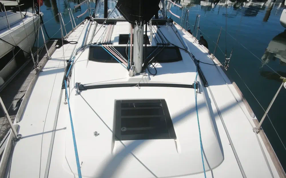 slider 1 Dufour 350 Grand Large