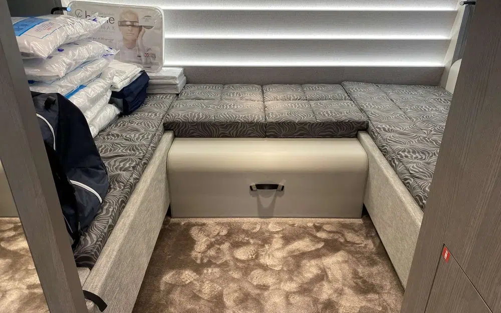 slider 15 Cranchi A46 Luxury Tender