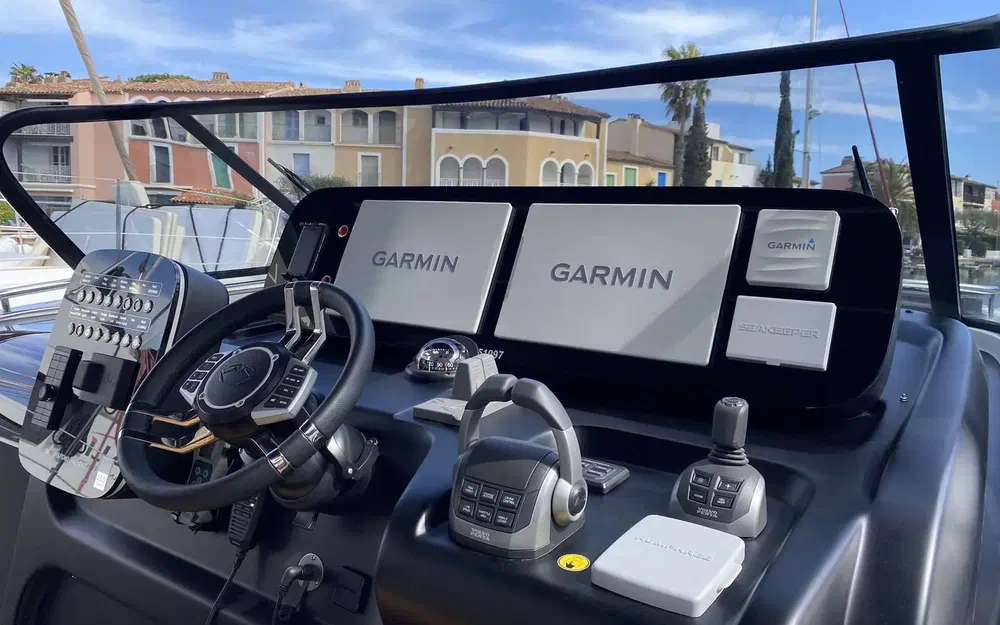 slider 3 Cranchi A46 Luxury Tender
