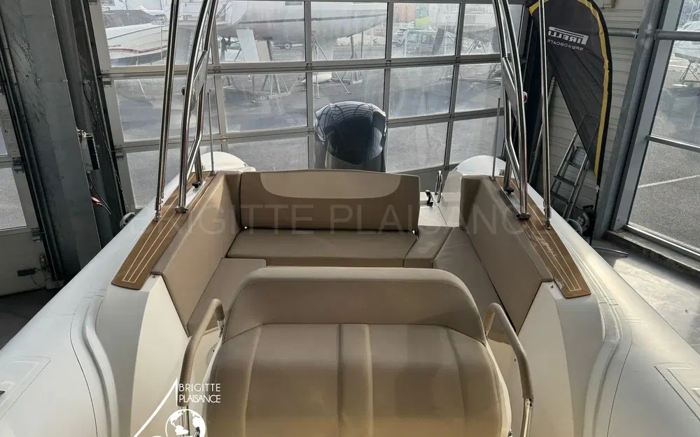 slider 6 Capelli Tempest 775