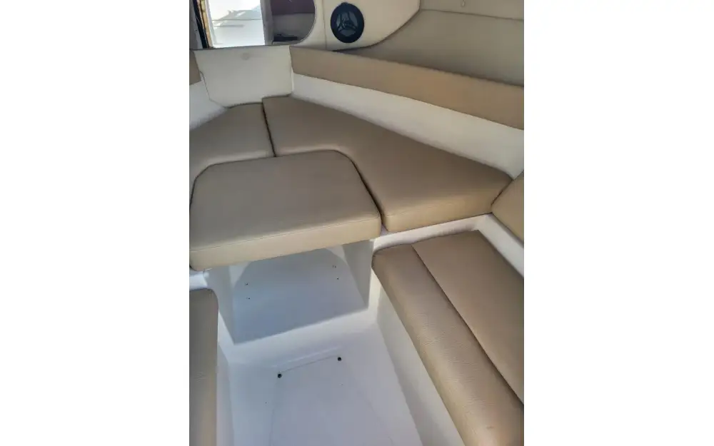 slider 22 Regal  2250 Cuddy