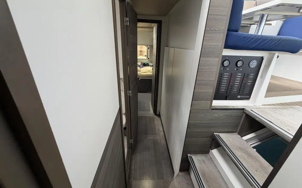 slider 26 Nautitech 40 Open