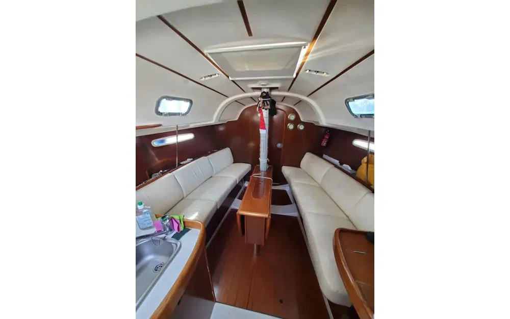 slider 2 Beneteau First 31.7
