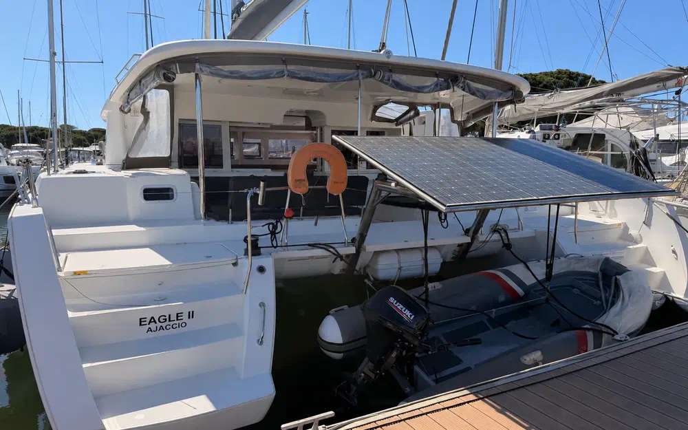 slider 1 Lagoon 450 F