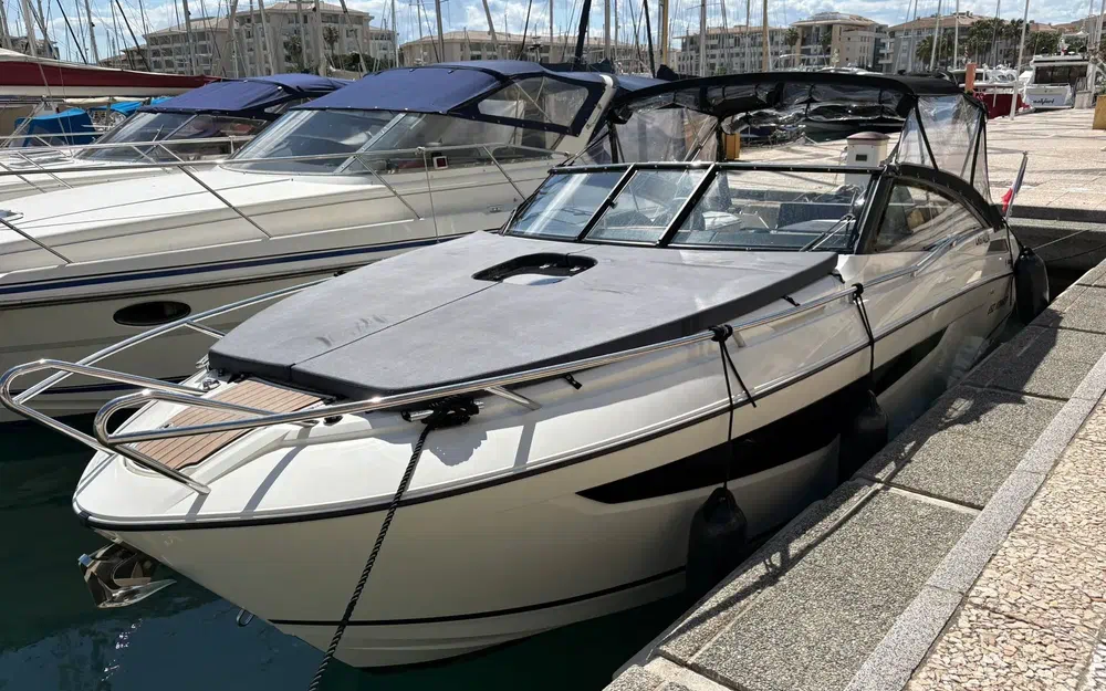 slider 0 Parker Voyager 850
