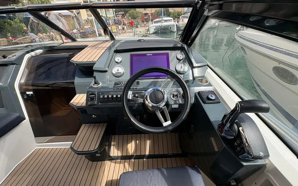slider 10 Parker Voyager 850