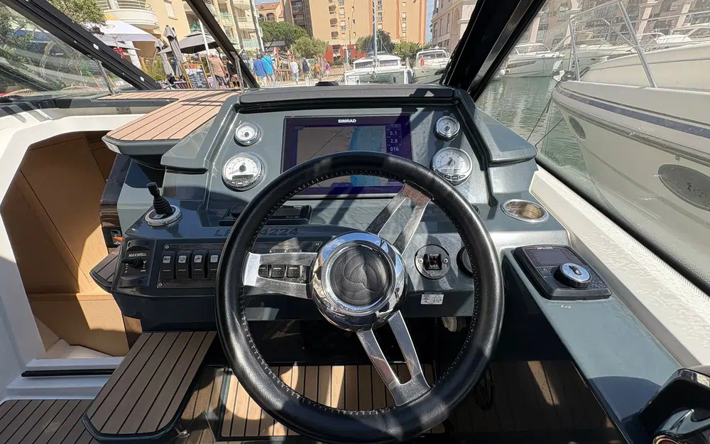 slider 11 Parker Voyager 850