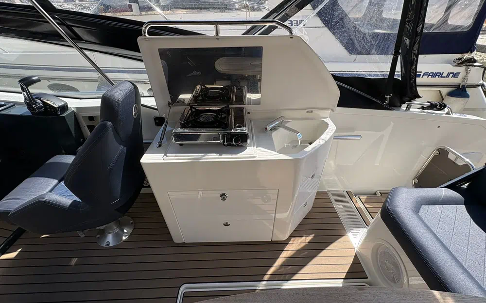 slider 12 Parker Voyager 850