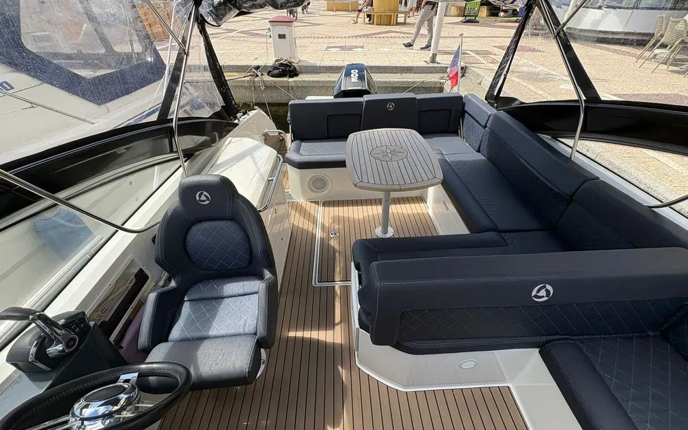 slider 5 Parker Voyager 850