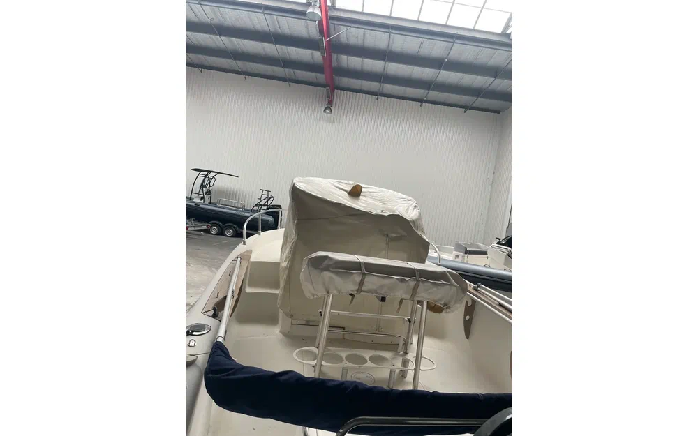 slider 4 Sessa Marine Key Largo 22 Deck