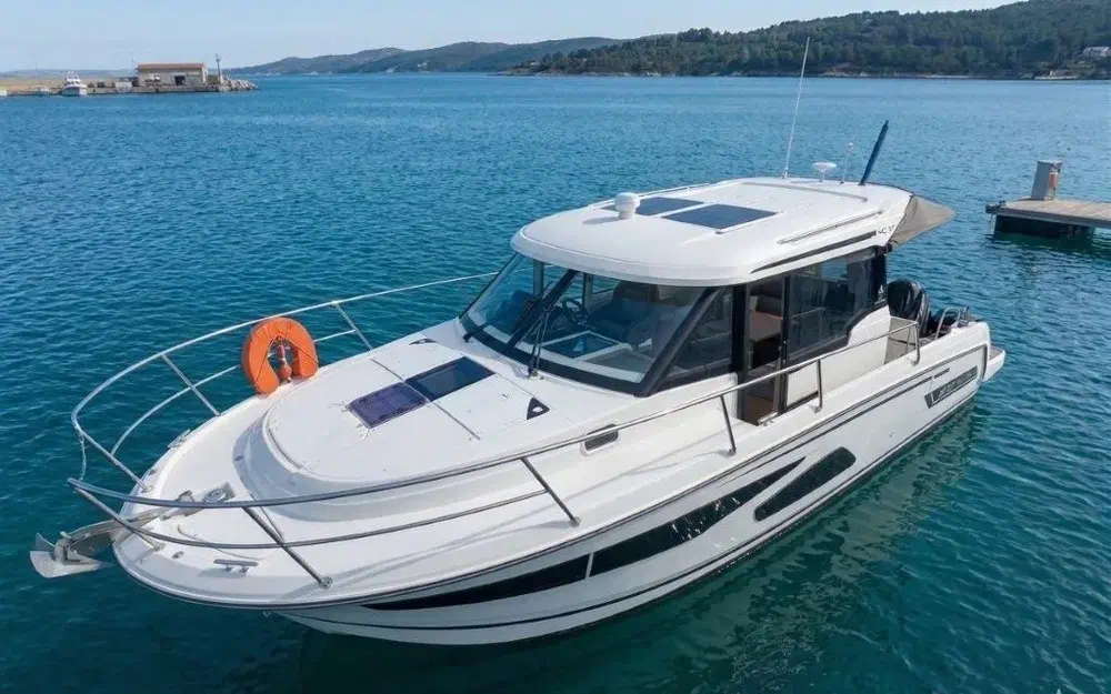 slider 0 Jeanneau Merry Fisher 1095