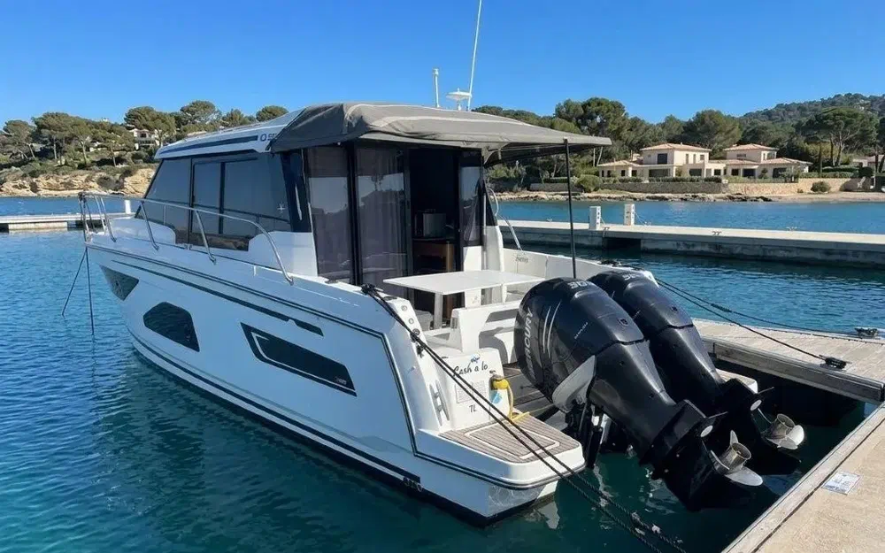 slider 1 Jeanneau Merry Fisher 1095