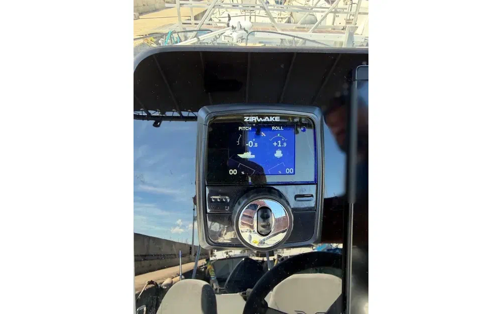 slider 9 Beneteau Flyer 8