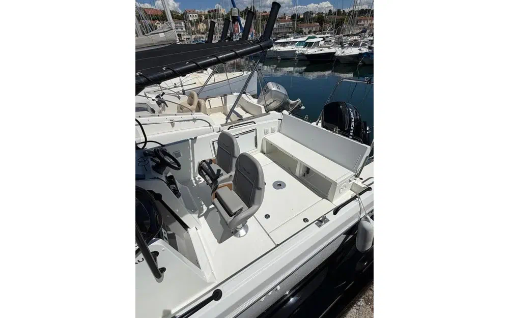 slider 18 Beneteau Flyer 8