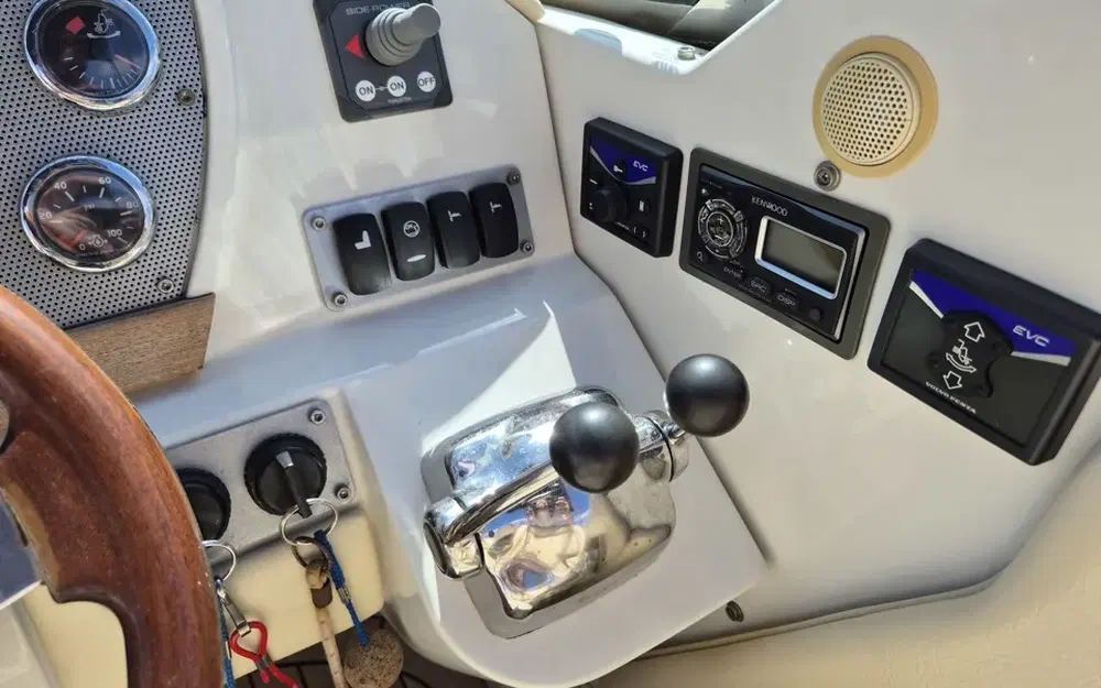 slider 13 Chris Craft Corsair 28