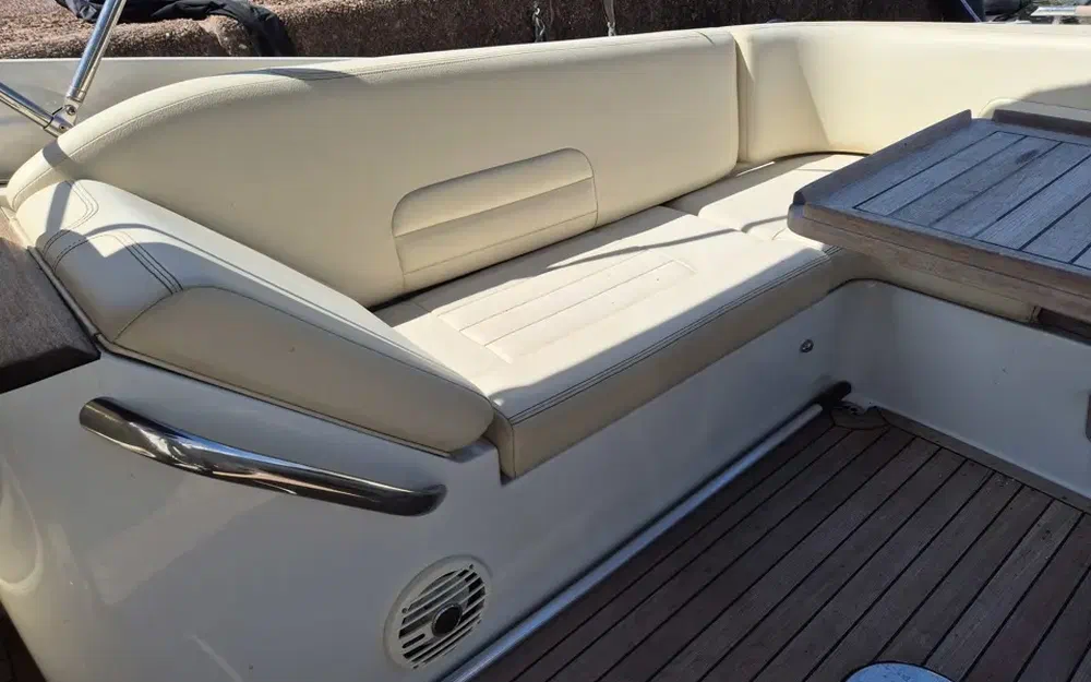 slider 14 Chris Craft Corsair 28