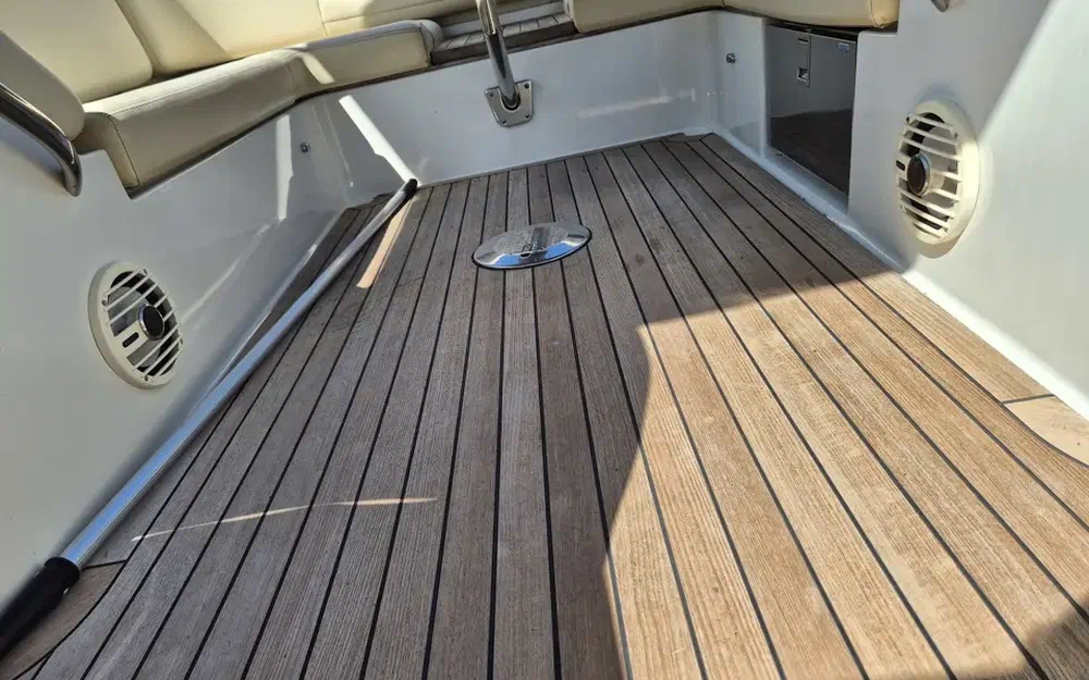 slider 27 Chris Craft Corsair 28
