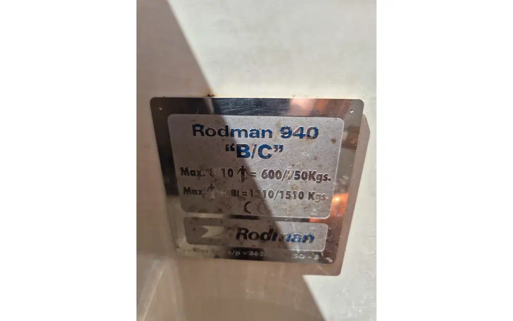 slider 16 Rodman 940