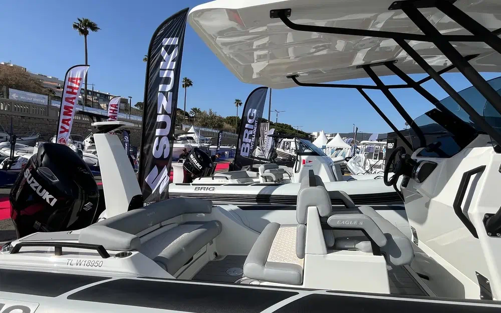 slider 33 Brig EAGLE 8 VDST SERIES