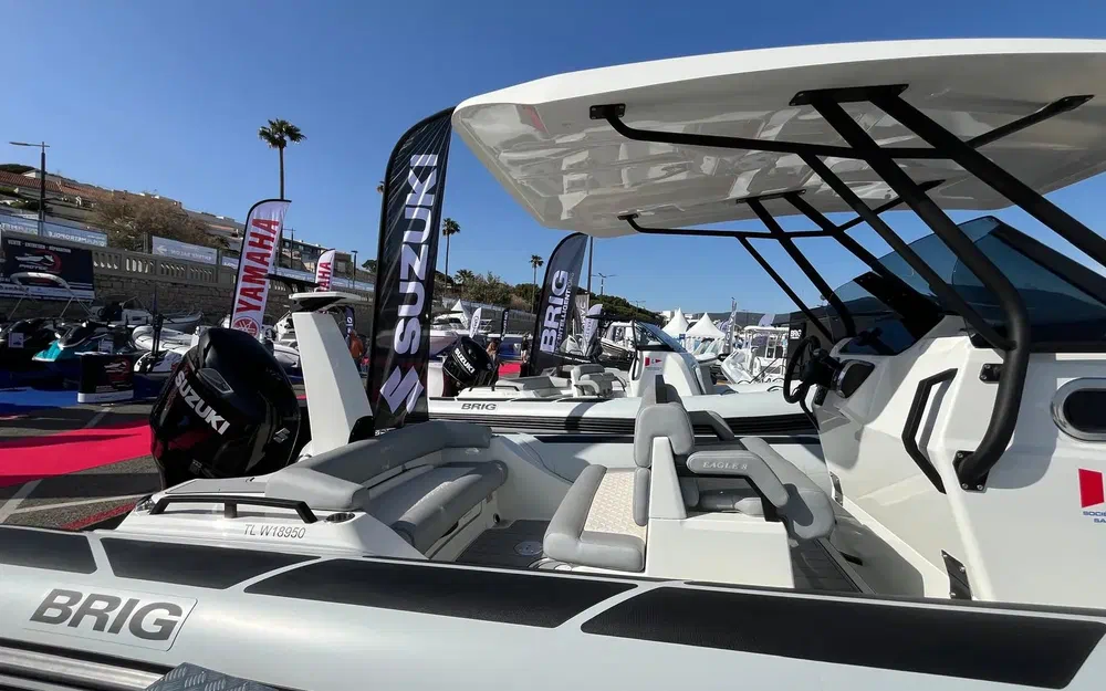 slider 34 Brig EAGLE 8 VDST SERIES