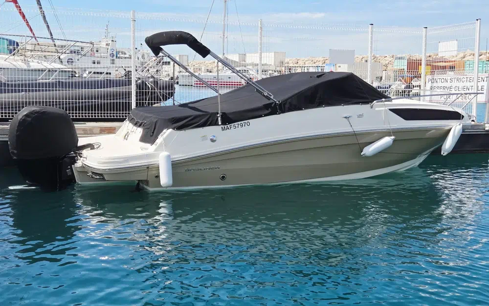 slider 16 Bayliner VR5 Cuddy