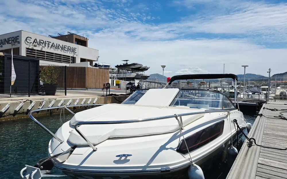 slider 17 Bayliner VR5 Cuddy