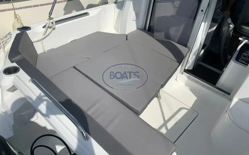 slider 13 Beneteau Antares 7