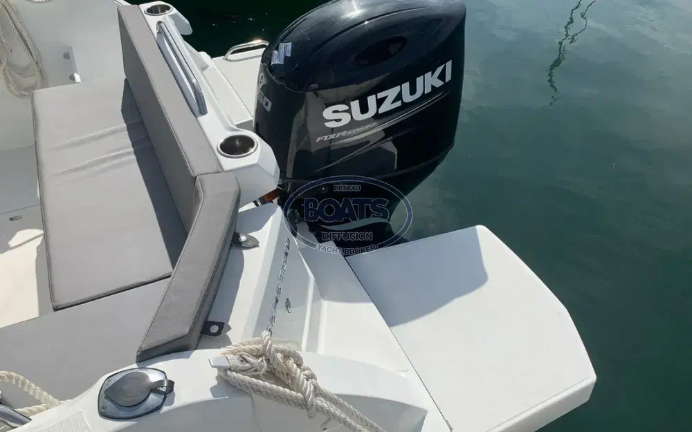 slider 14 Beneteau Antares 7