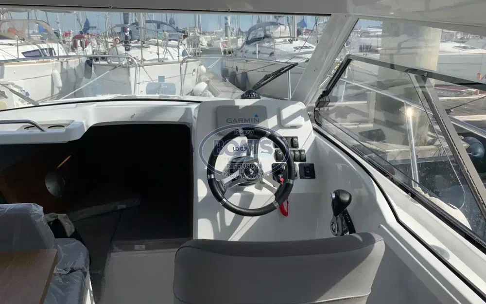 slider 2 Beneteau Antares 7