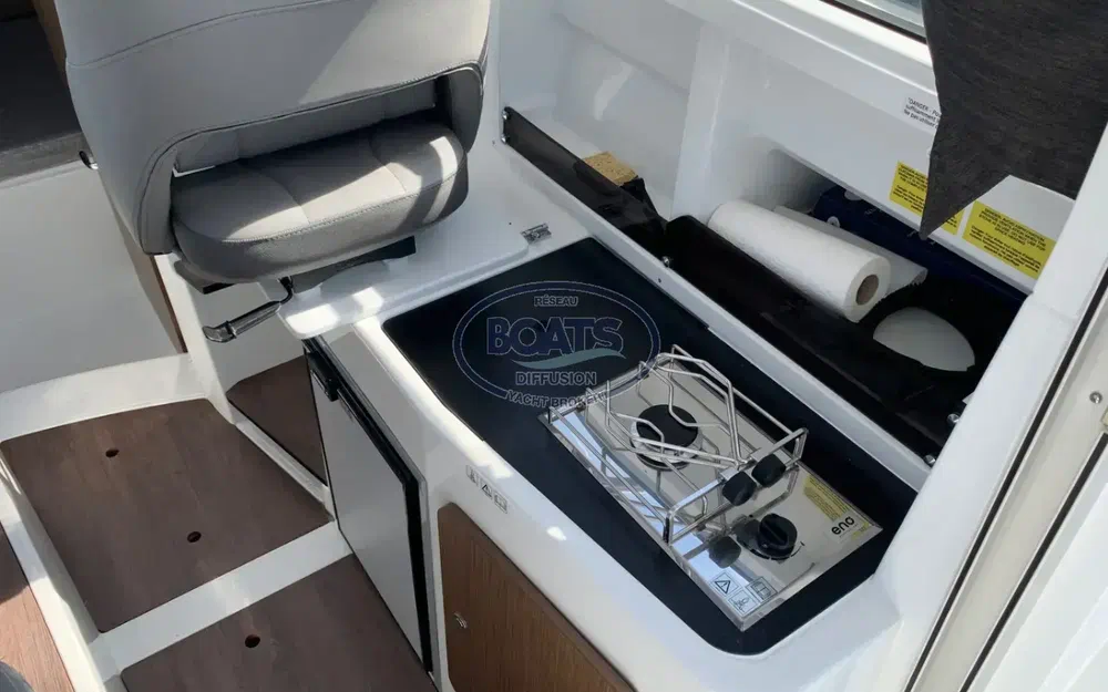 slider 5 Beneteau Antares 7