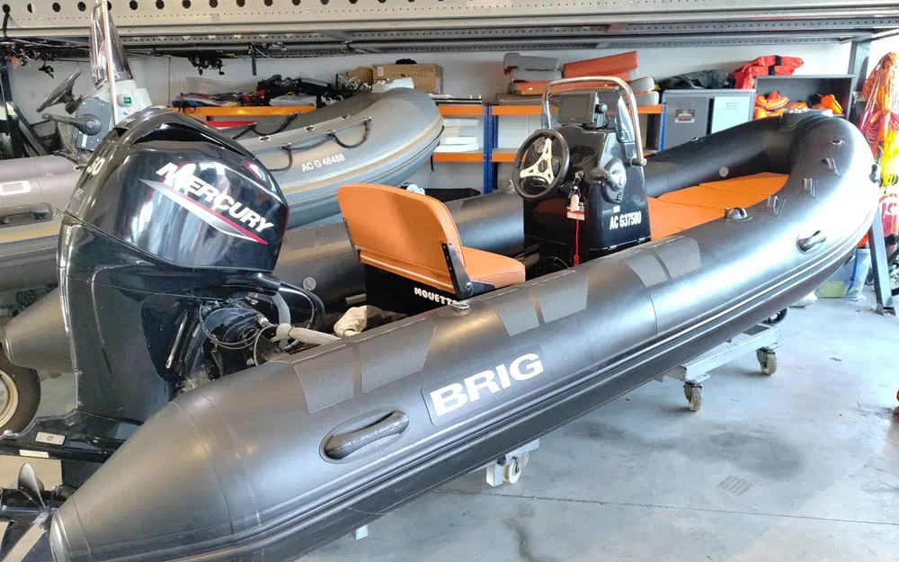 slider 1 Brig Falcon 500